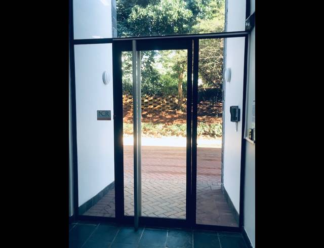 525M² OFFICE TO LET IN LA LUCIA RIDGE